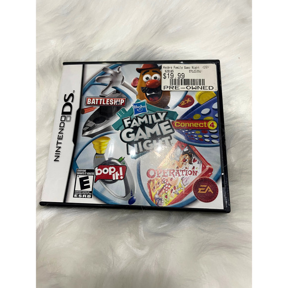 Hasbro Family Game Night Nintendo DS Game AUTHENTIC INCUDES CASE AND MANUAL - Picture 1 of 2